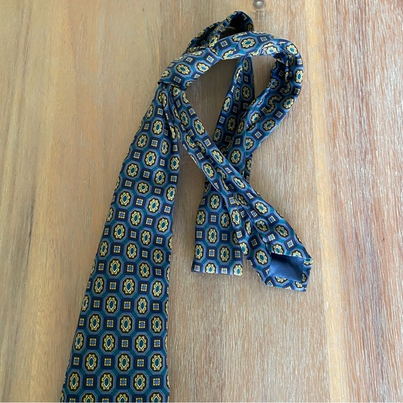 Men's Green Patterned Seta Silk Italian Tie - Picture 5 of 6